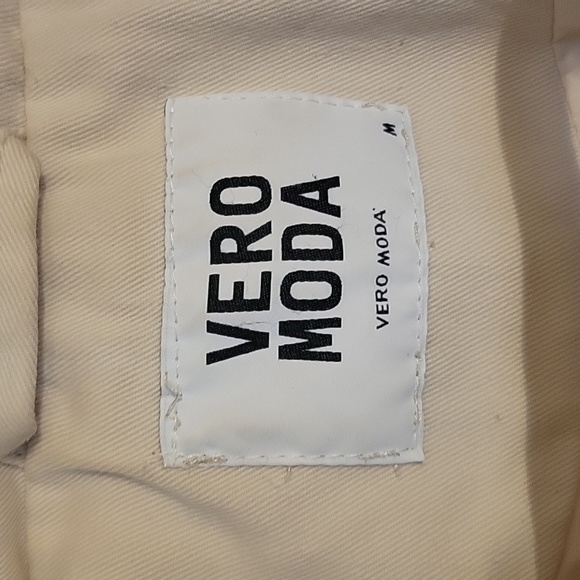 Jacket - Picture 2 of 7